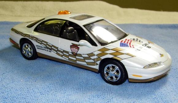 1997 Oldsmobile Aurora Indianapolis 500 Pace Car Promo Model Car