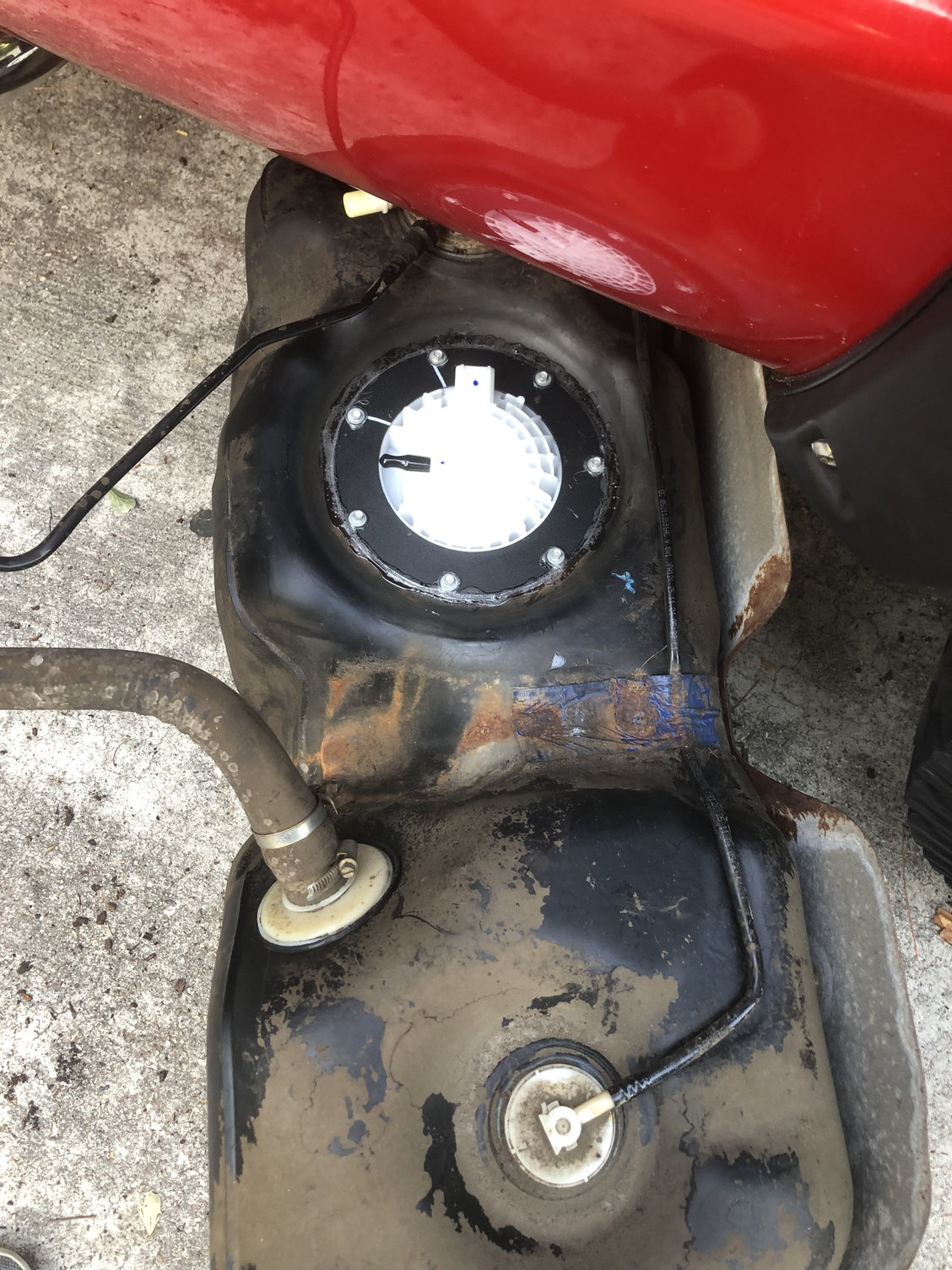 Rusted fuel pump lock ring