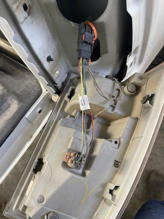 Truck harness is the blue at the rear with orange zip tie, 