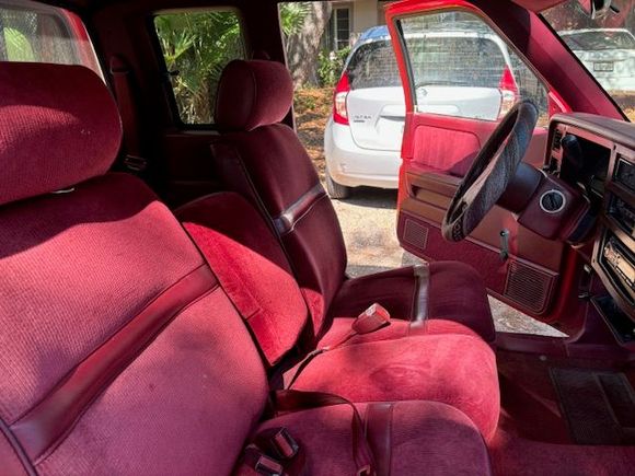 Smells good inside this truck. Never had smoker or anything