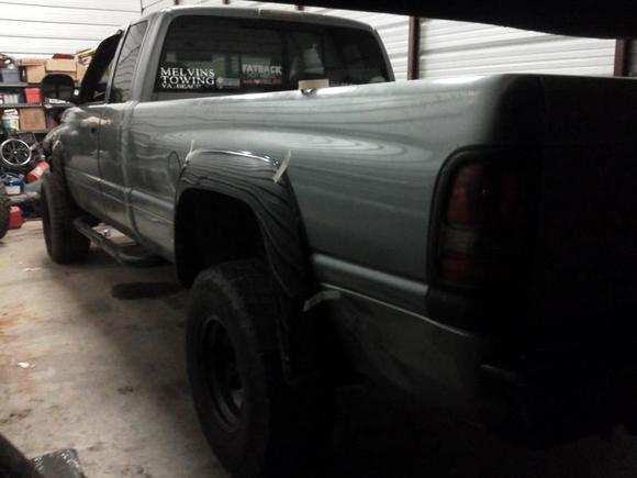 picked these up for $50 from a craigslister and took these half drunk mock up pics about a month ago....2" spacers in rear, hub conversion in front, and 315 nittos verses the 305s in this pic have been added since.....guess its time to apply a few cans of rattle can bedliner and get em on

ill go back and narate  all of these later guys.......took long enough to post to go through them all now....im slow at this comp shit!