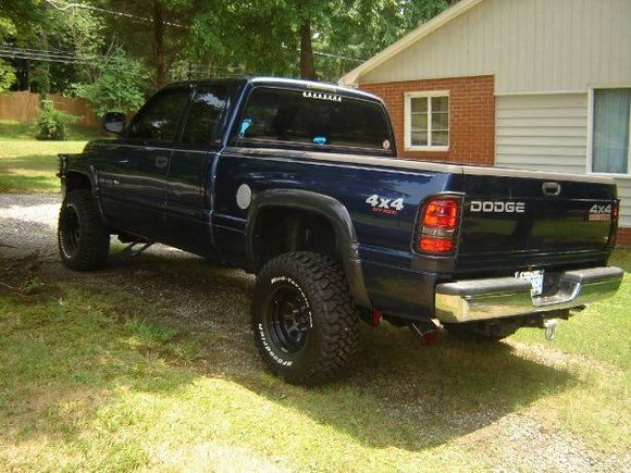 Stock lift...added 33 tires....