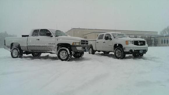 Posted up in the snow with my buddy and his Sierra