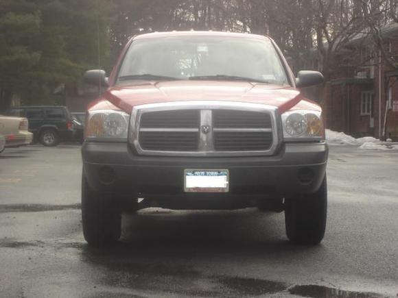 Front shot, 2&quot; Daystar Leveling kit.