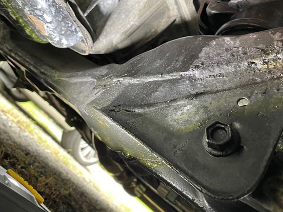 leaking on the backside/motormount