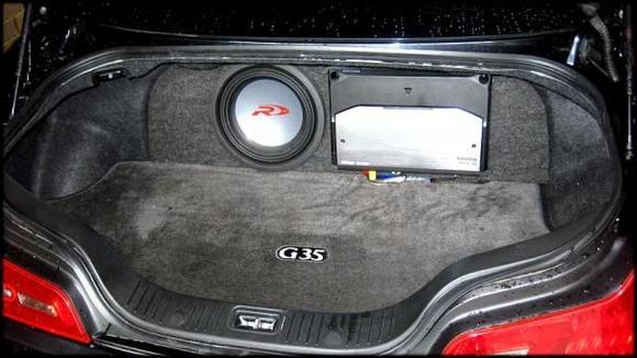 10&quot; Alpine Type R Sub and Kenwood Amp.
Bumps good enough for me:D