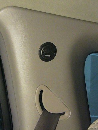 Infinity comp tweets in rear pillars