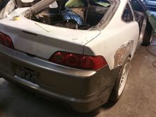 They litteraly had to remove all the bondo put on there by the previous shop, and re-make the wide panel, while making sure the bumper meets where it should.