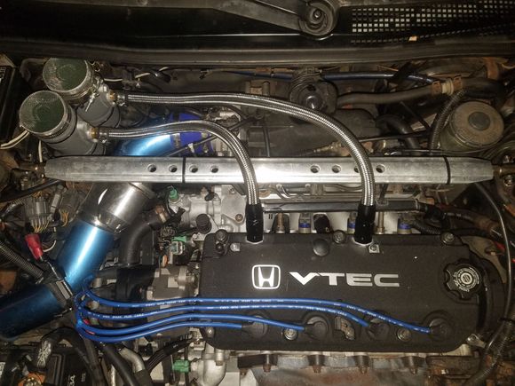 I got a little overzealous with the Hondabond at the end there and made a bit of a mess around the fittings but all in all I think it came out pretty good. Just used a rubber cap and a hose clamp for the OEM breather port and a PCV plug (you can get them at any autoparts store) for the OEM PCV hole.