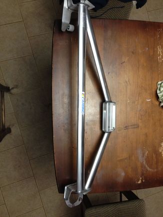 After a long 3 months wait my carbing strut bar with master cylinder brace showed up from japan!