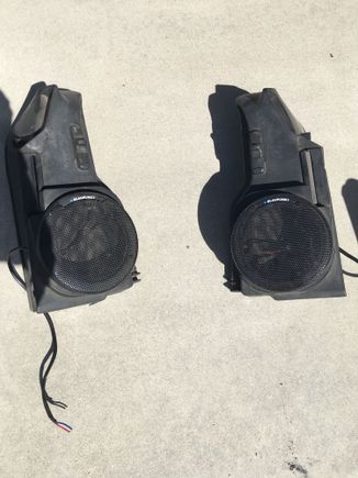 Got the rear speaker pods for 30$$ 
Anyone know what they are worth?