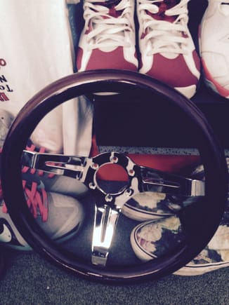 Here is the wood steering wheel. In the back you can see my other obsessions lol