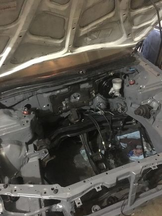 Its coming together. An engine bay I'm not embarrassed to have