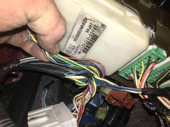 Maybe this part number can help? This is the "1999" one