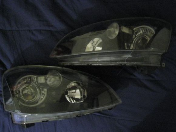 02-06 altima

oem fx w/ fx-r clear lenses
e46 shroud
ccfl ring