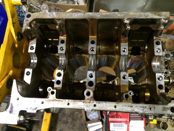 h22a4 50mm block mains