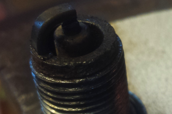 Corroded plug from D15B2.