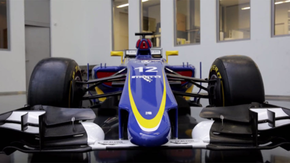 Sauber adds a splash of Yellow to nose and mirrors......