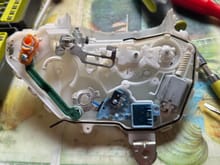This is the Honda CRZ Actuator where you can see the location of the DC motor 