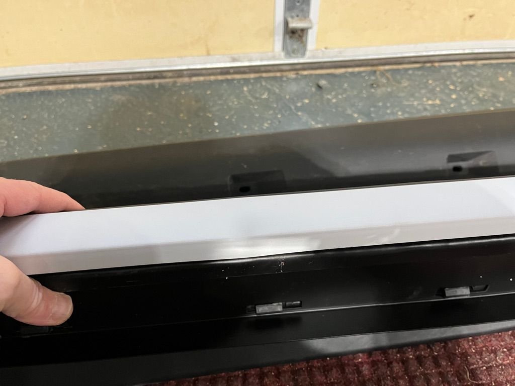 Exterior Body Parts - LR4 / LR3 Running Boards - Used - 2010 to 2016 Land Rover LR4 - 2005 to 2009 Land Rover LR3 - Sandwich, MA 02537, United States
