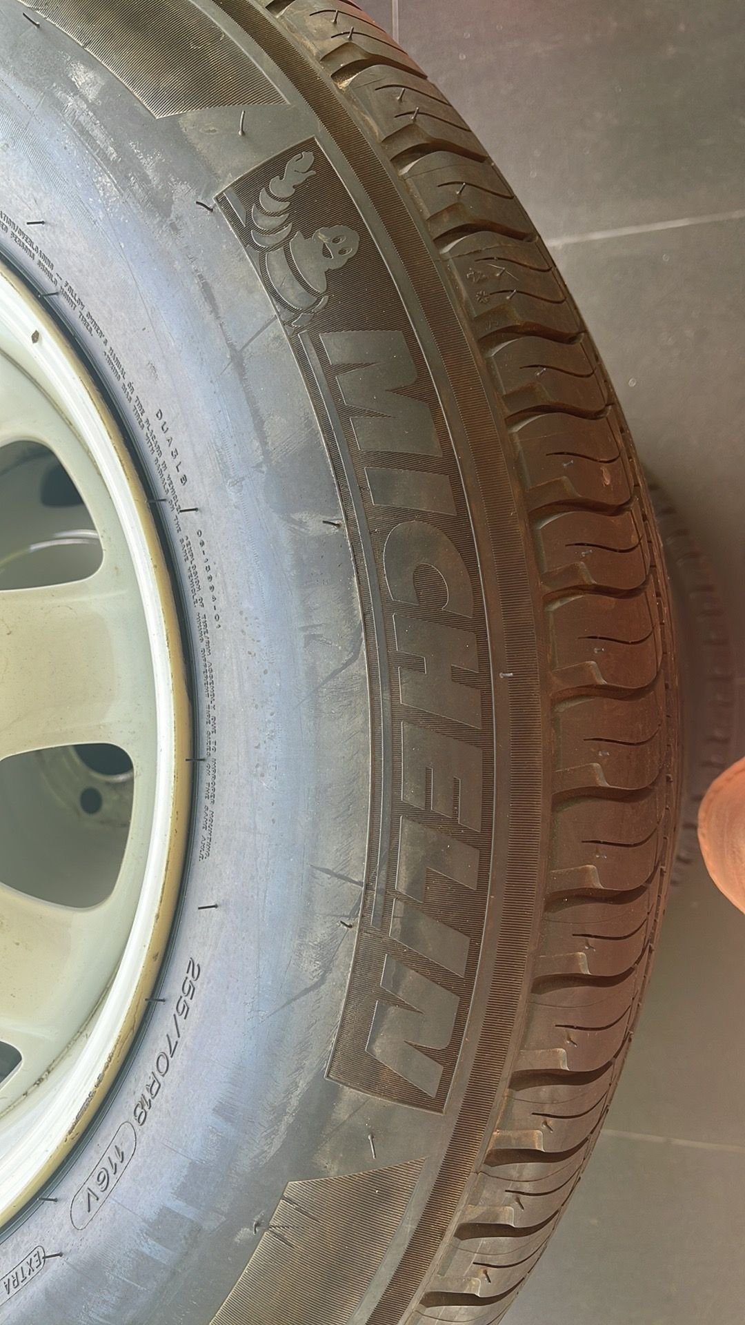 Drivetrain - New Defender steel wheels - Used - 2020 to 2024 Land Rover Defender - Miramar, FL 33023, United States