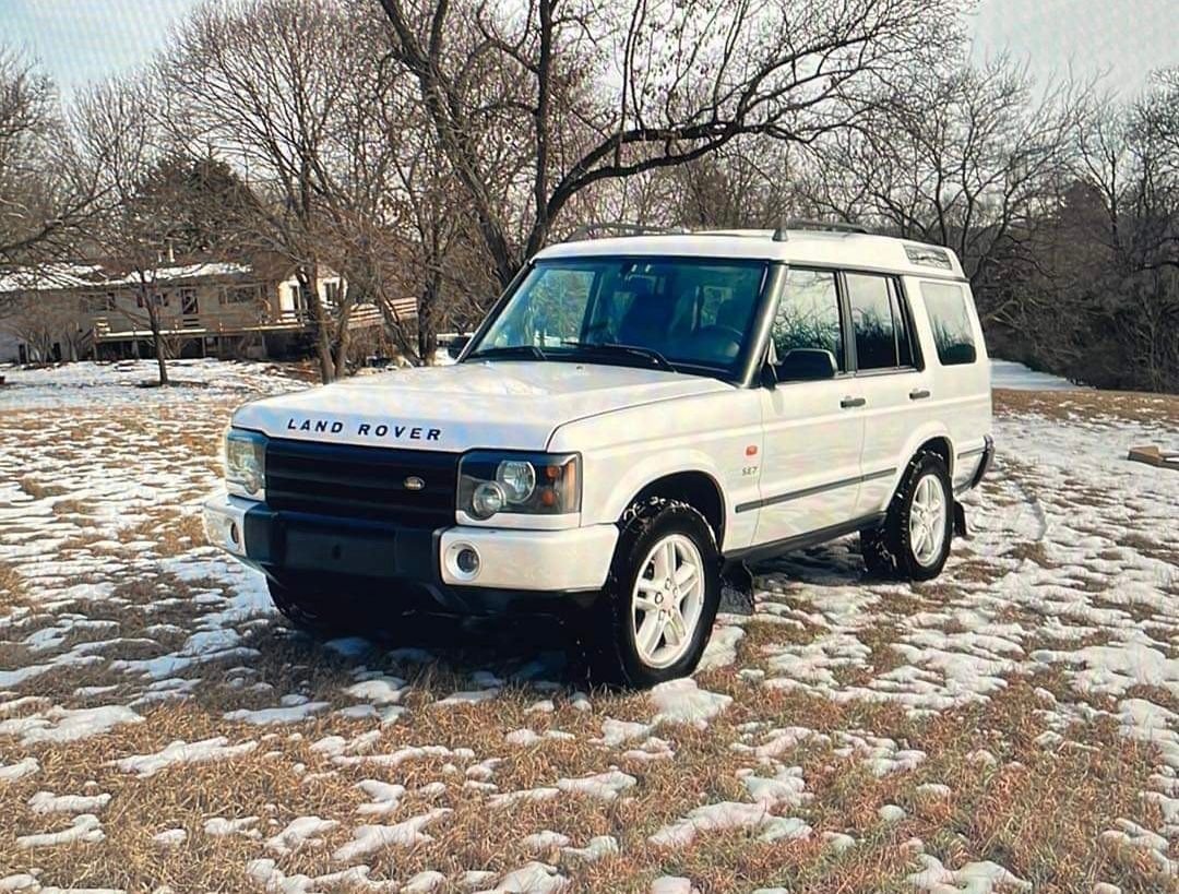 2003 Land Rover Discovery - 2003 Disco 2, well maintained - Used - VIN SALTW16463A817024 - 155,000 Miles - 8 cyl - AWD - Automatic - SUV - Silver - Gurnee, IL 60031, United States