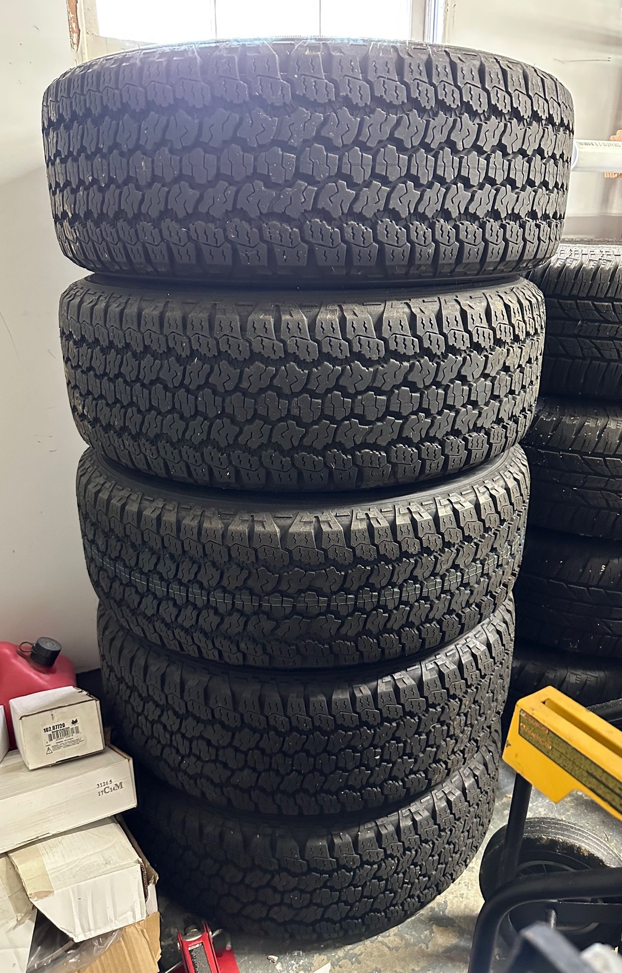 Wheels and Tires/Axles - Defender L663 20" 5095 Wheels and Tires - Used - 0  All Models - Leesburg, VA 20175, United States