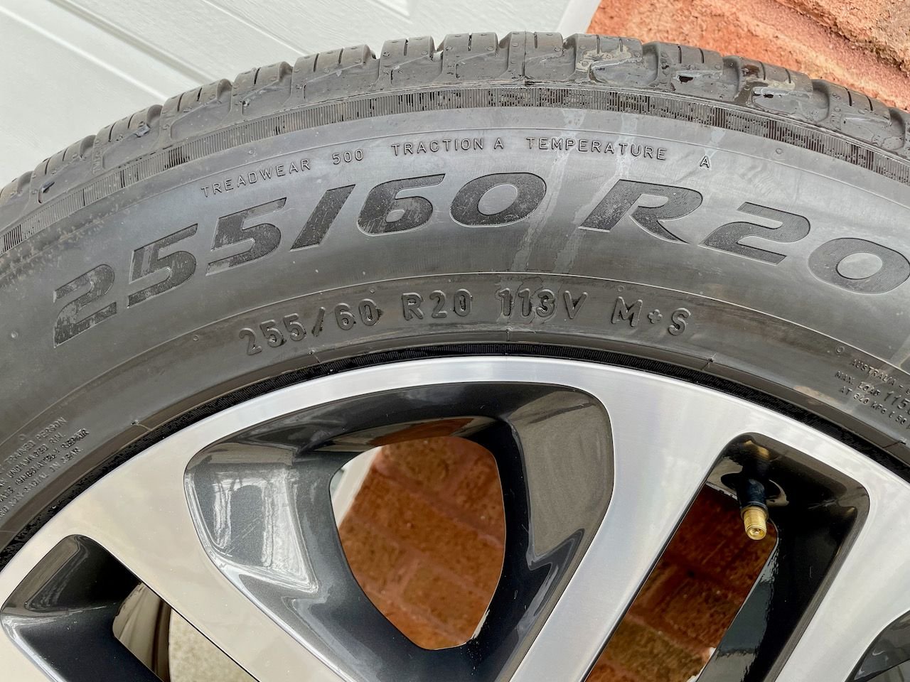 Wheels and Tires/Axles - OEM Land Rover Defender 20" 5095 Wheel Set w Brand New Pirelli Scorpion Tires - Used - 2020 to 2024 Land Rover Defender - Atlanta, GA 30350, United States