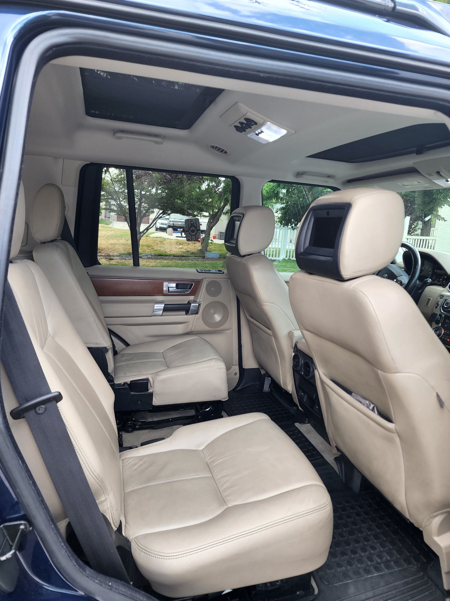 2011 Land Rover LR4 - 2011 LR4 HSE Lux 81K miles, Prospeed rack, ARB bumper - Used - VIN SALAK2D41BA567248 - 81,000 Miles - 8 cyl - 4WD - Automatic - SUV - Blue - Saratoga Springs, UT 84045, United States