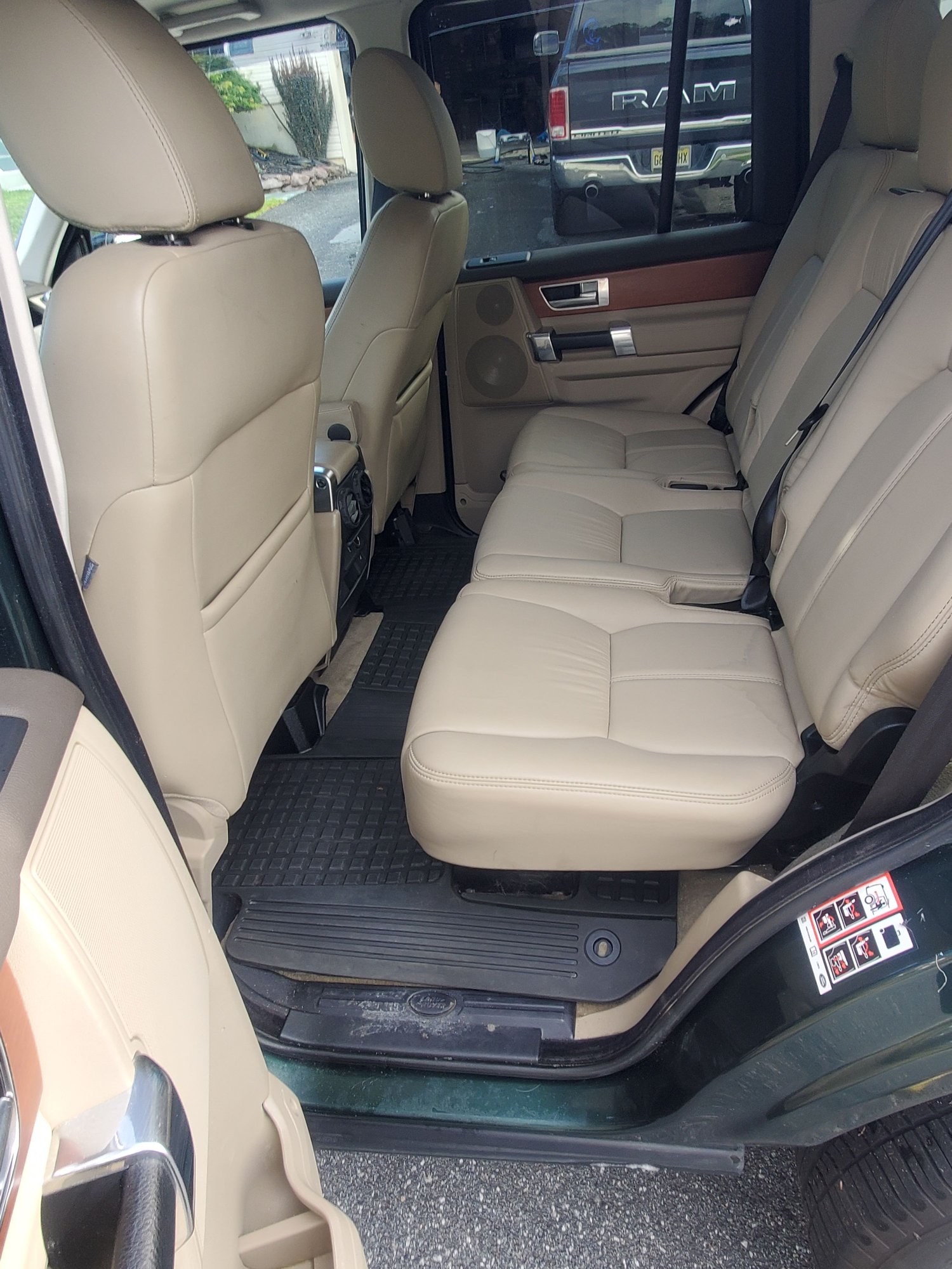 2011 Land Rover LR4 - 2011 lr4 - Used - VIN SALAK2D47BA576598 - 122,000 Miles - 8 cyl - AWD - Automatic - SUV - Other - Egg Harbor Township, NJ 08234, United States