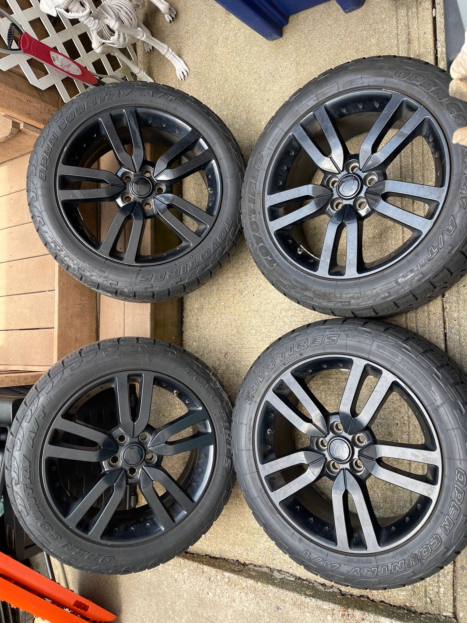 Wheels and Tires/Axles - TOYO Tires AT3 w/ OEM rims 255/50/20 - Used - 2010 to 2016 Land Rover LR4 - Nyc, NY 10312, United States