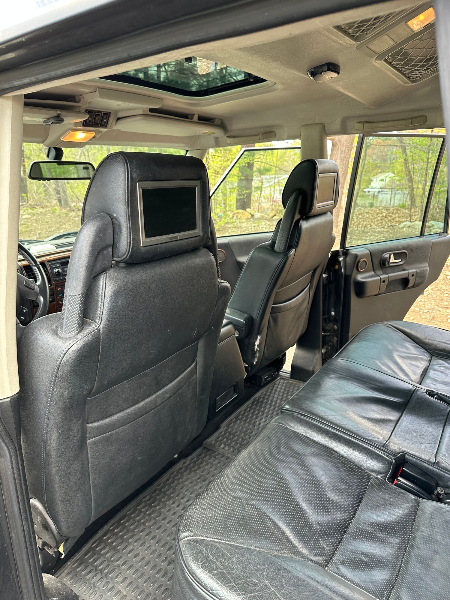 2003 Land Rover Discovery - 2003 Discovery 2 SE7 - Used - VIN SALTW16423A814573 - 120,546 Miles - 8 cyl - 4WD - Automatic - SUV - Gray - Hudson, MA 01749, United States