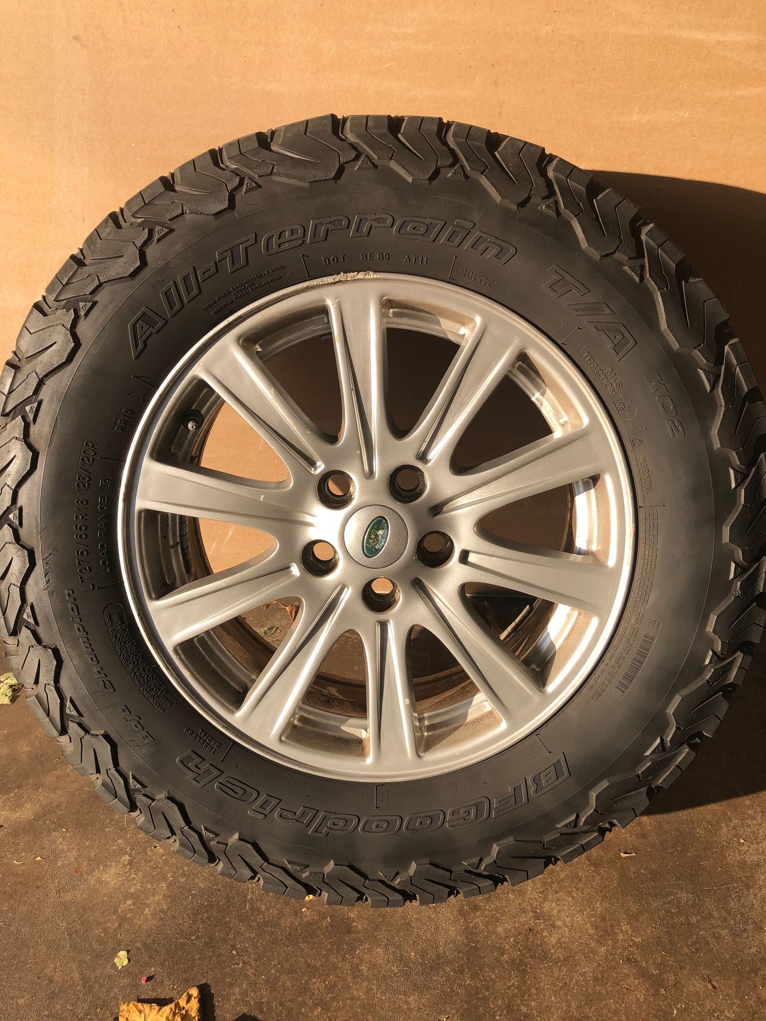 Wheels and Tires/Axles - OEM 18” wheels - Used - 0  All Models - White Plains, NY 10605, United States