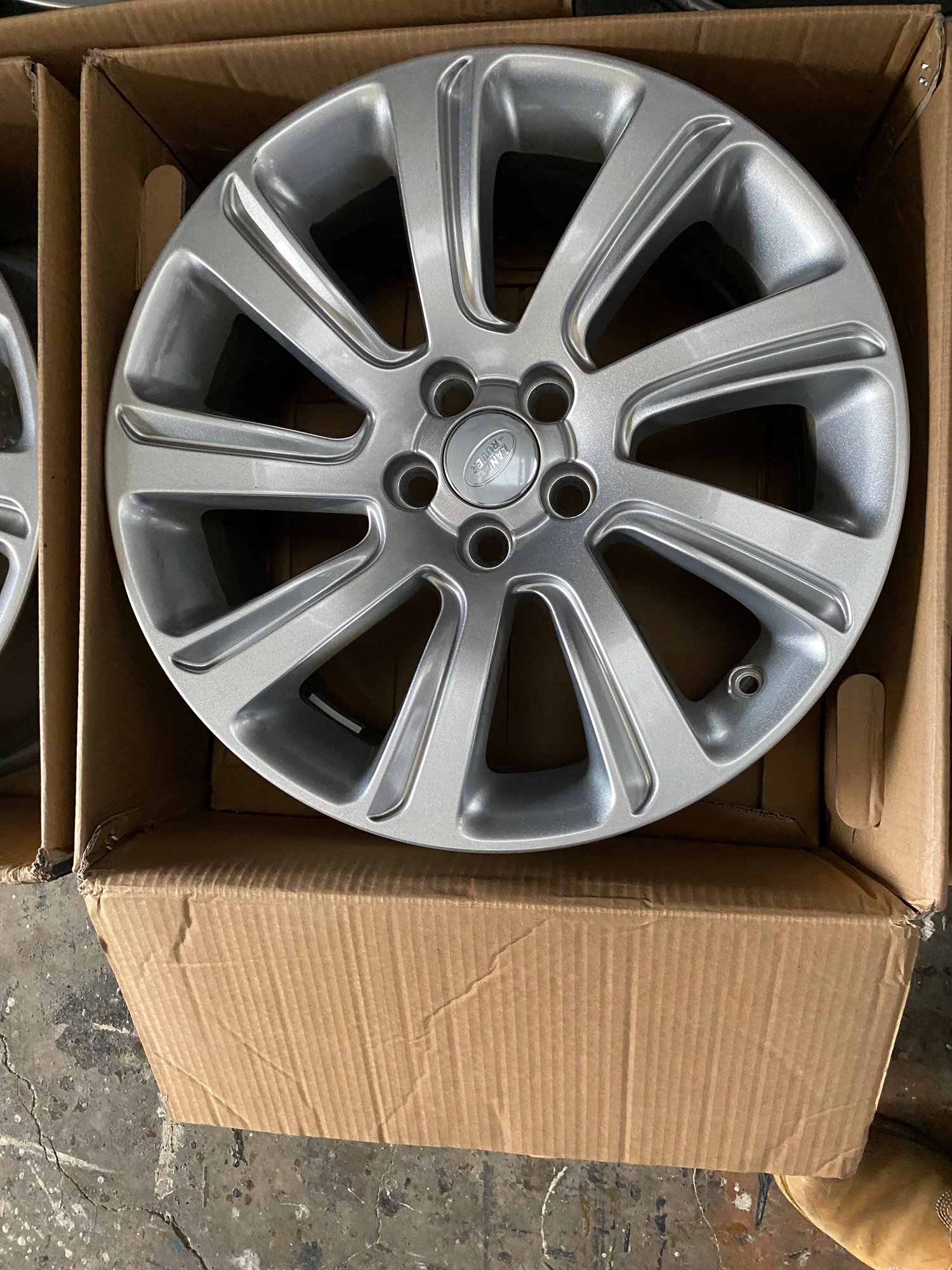 Wheels and Tires/Axles - I have two sets of Land Rover rims for sale in Dallas,TX - Used - All Years  All Models - Dallas, TX 75229, United States