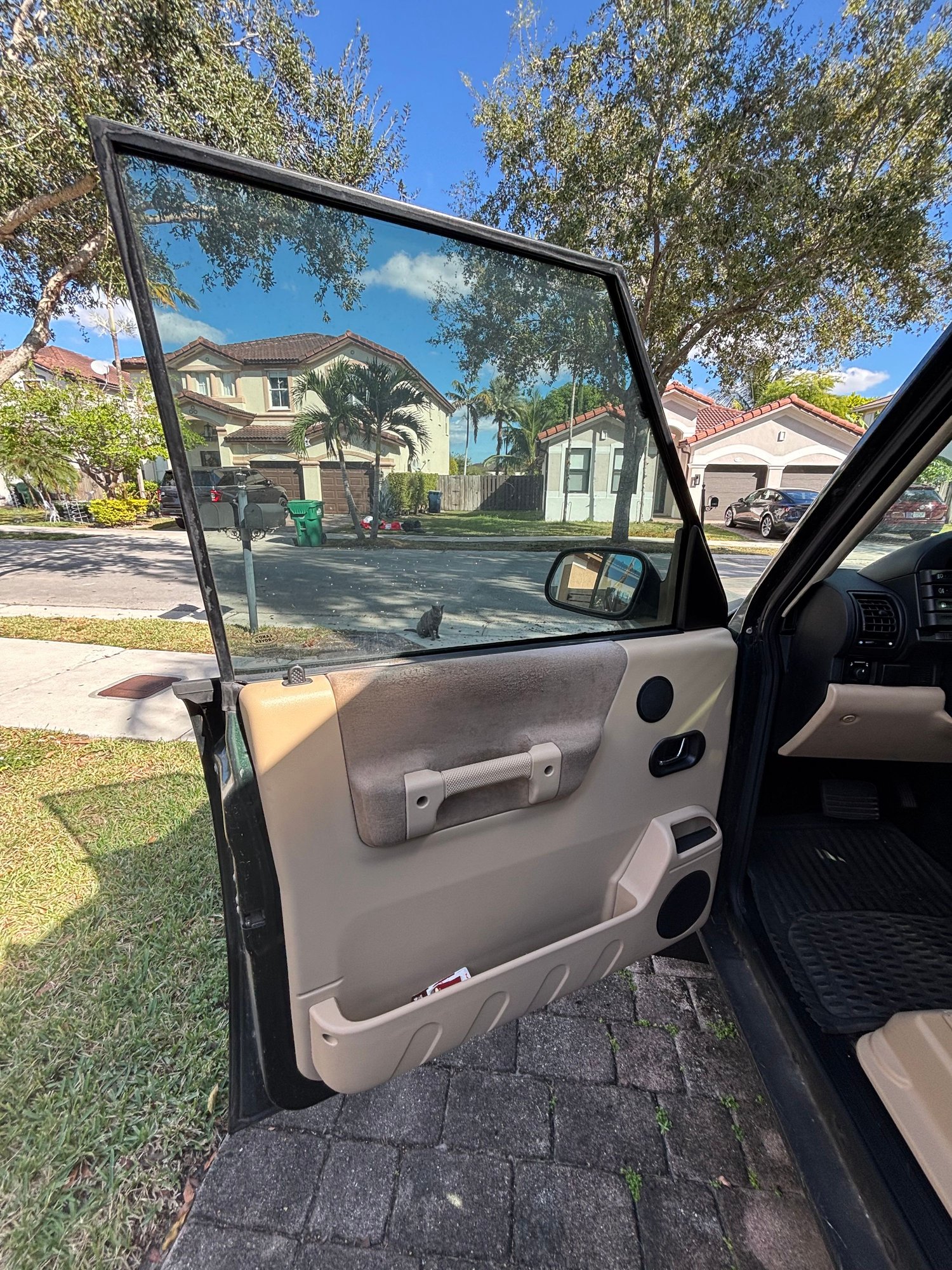 2003 Land Rover Discovery - FS: 2003 D2 SE-Complete, Rust-Free, 2-Owner, 154k, Non-Runner-Miami All Original - New - VIN SALTY16433A826239 - 8 cyl - 4WD - Automatic - Truck - Other - Miami, FL 33196, United States