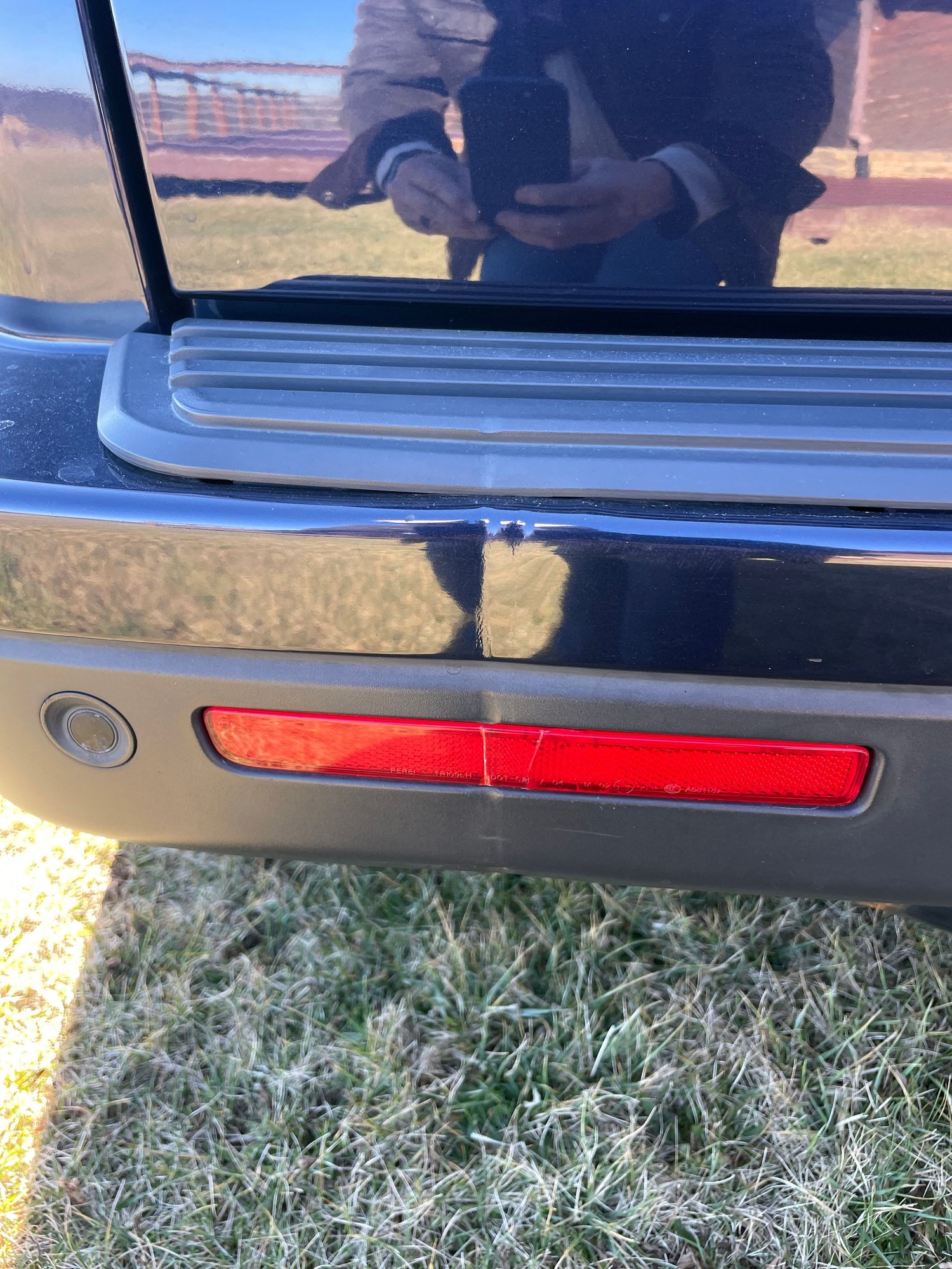 2013 Land Rover LR4 - Well Cared For 2013 Loire Blue L - Used - VIN SALFR2BG2DH365401 - 186,635 Miles - 8 cyl - AWD - Automatic - SUV - Blue - Pittsburgh, PA 15086, United States