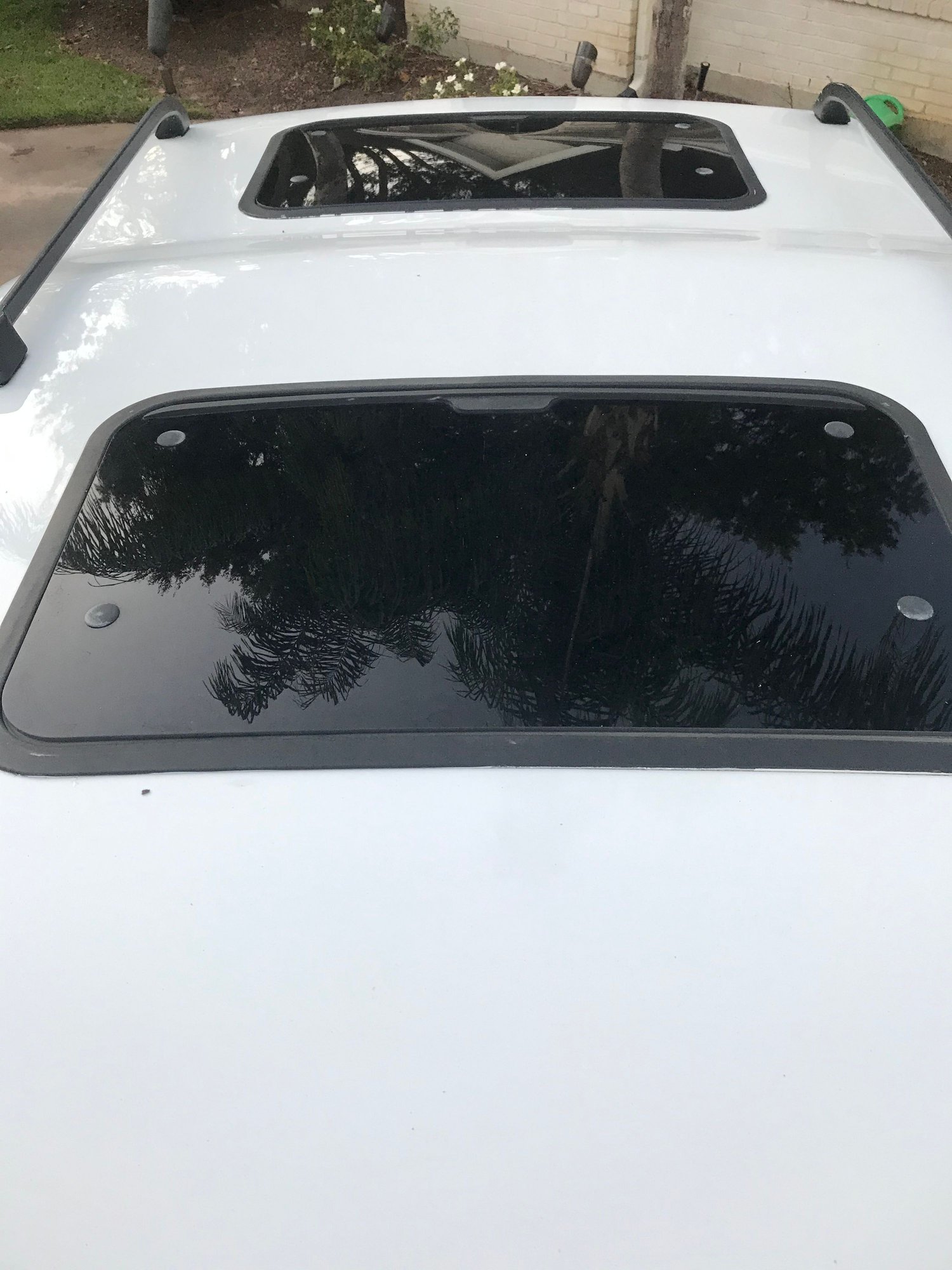 2002 Land Rover Discovery - Survivor 2002 Discovery SE II on frame restorations - Used - VIN SALTY12412A742781 - 241,174 Miles - 8 cyl - AWD - Automatic - SUV - White - Sugar Land, TX 77496, United States