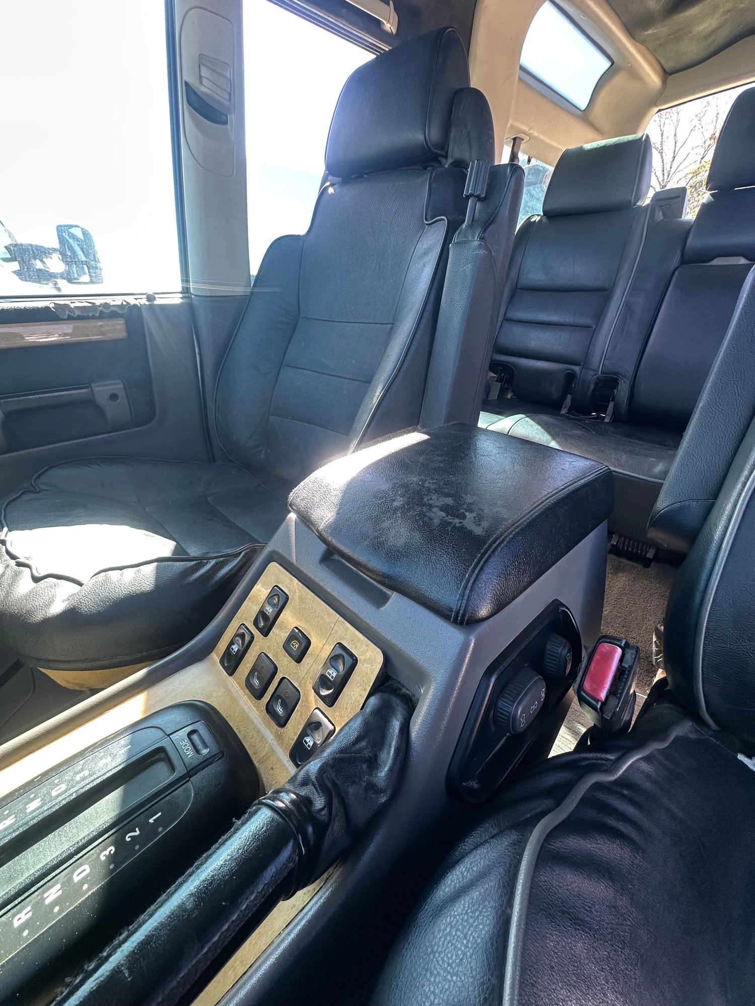 2002 Land Rover Discovery - 2002 Land Rover discovery Westminster series - Used - VIN SALTY15472A762853 - 182,000 Miles - 8 cyl - 4WD - Automatic - SUV - Silver - Cortez, CO 81321, United States