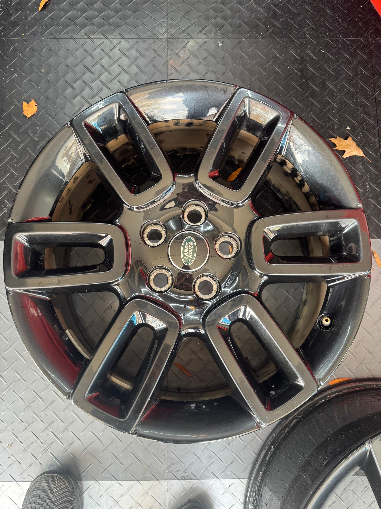 Wheels and Tires/Axles - Defender L663 19” Wheels - Used - 2020 to 2025 Land Rover Defender 110 - Sterling, VA 20165, United States