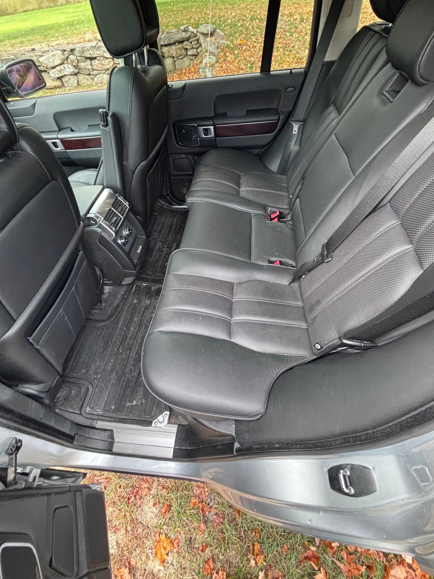 2007 Land Rover Range Rover - 2007 Range Rover 54,450 miles - Used - VIN SALMF13457A261447 - 4 cyl - 4WD - Automatic - SUV - Silver - Gray, ME 04039, United States