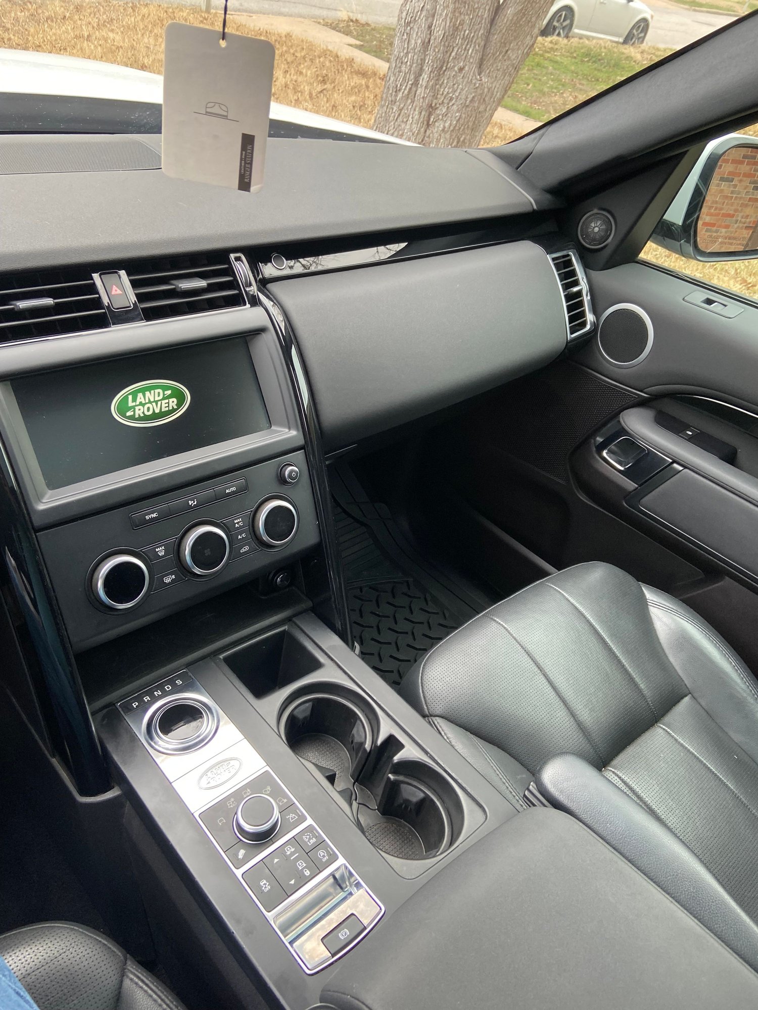 2018 Land Rover Discovery - 2018 Discovery - Used - VIN SALRG2RV9JA059386 - 75,350 Miles - 6 cyl - AWD - Automatic - SUV - White - Temple, TX 76502, United States