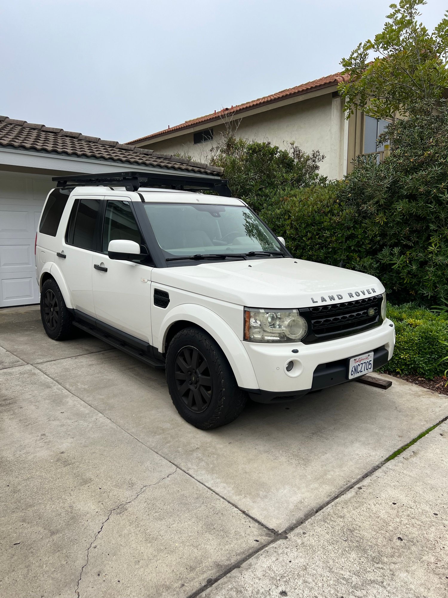 2010 Land Rover LR4 - Hate to give her up! V8 LR4 with upgrades - Used - VIN SALAG2D42AA522433 - 137,000 Miles - 8 cyl - 4WD - Automatic - SUV - White - Solana Beach, CA 92075, United States