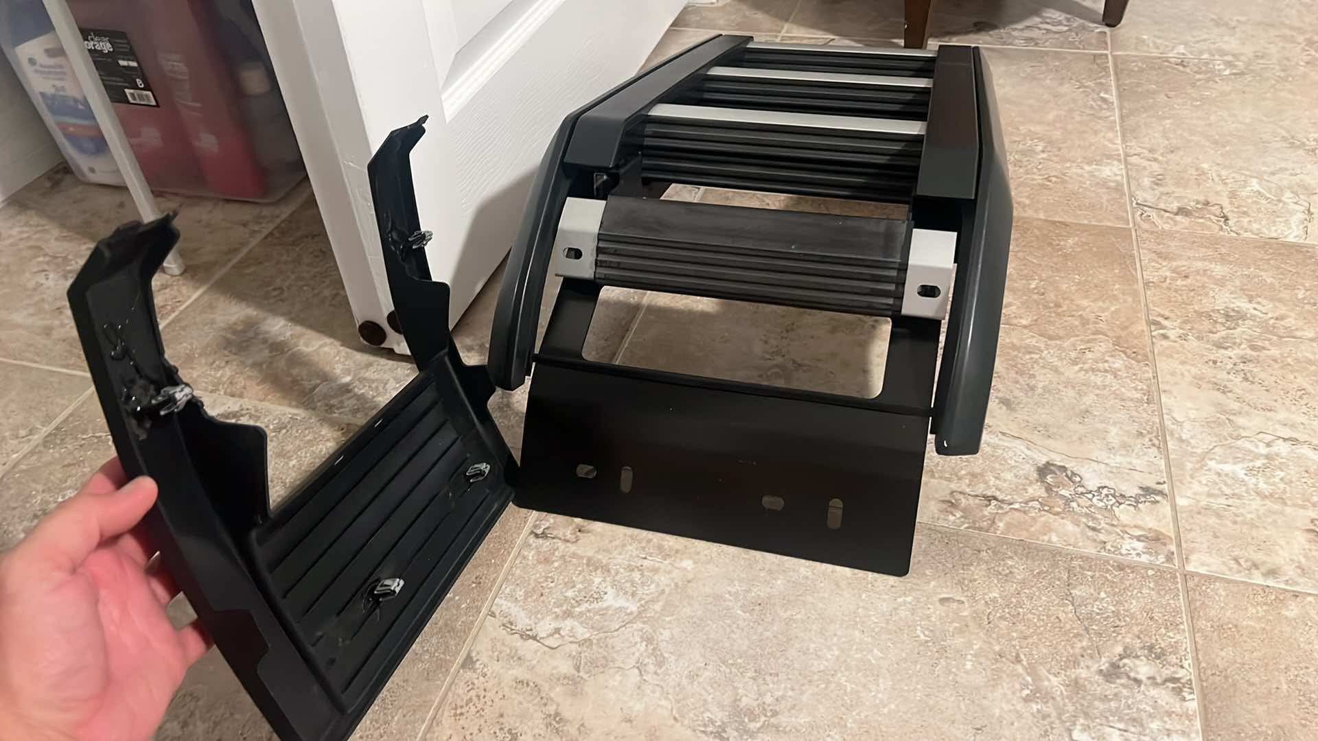 Accessories - L663 Defender Ladder - Used - 0  All Models - Wellington, FL 33414, United States