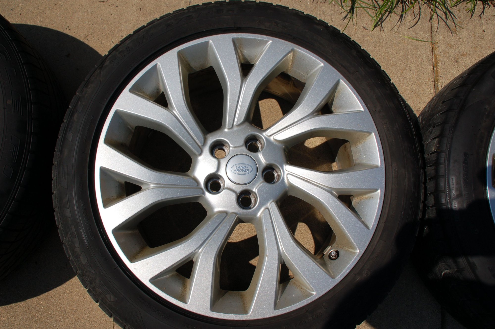 Wheels and Tires/Axles - 21” Land Rover Sport Factory Original Wheels with Goodyear Eagle F1 tires - Used - 0  All Models - Warrenton, VA 20186, United States