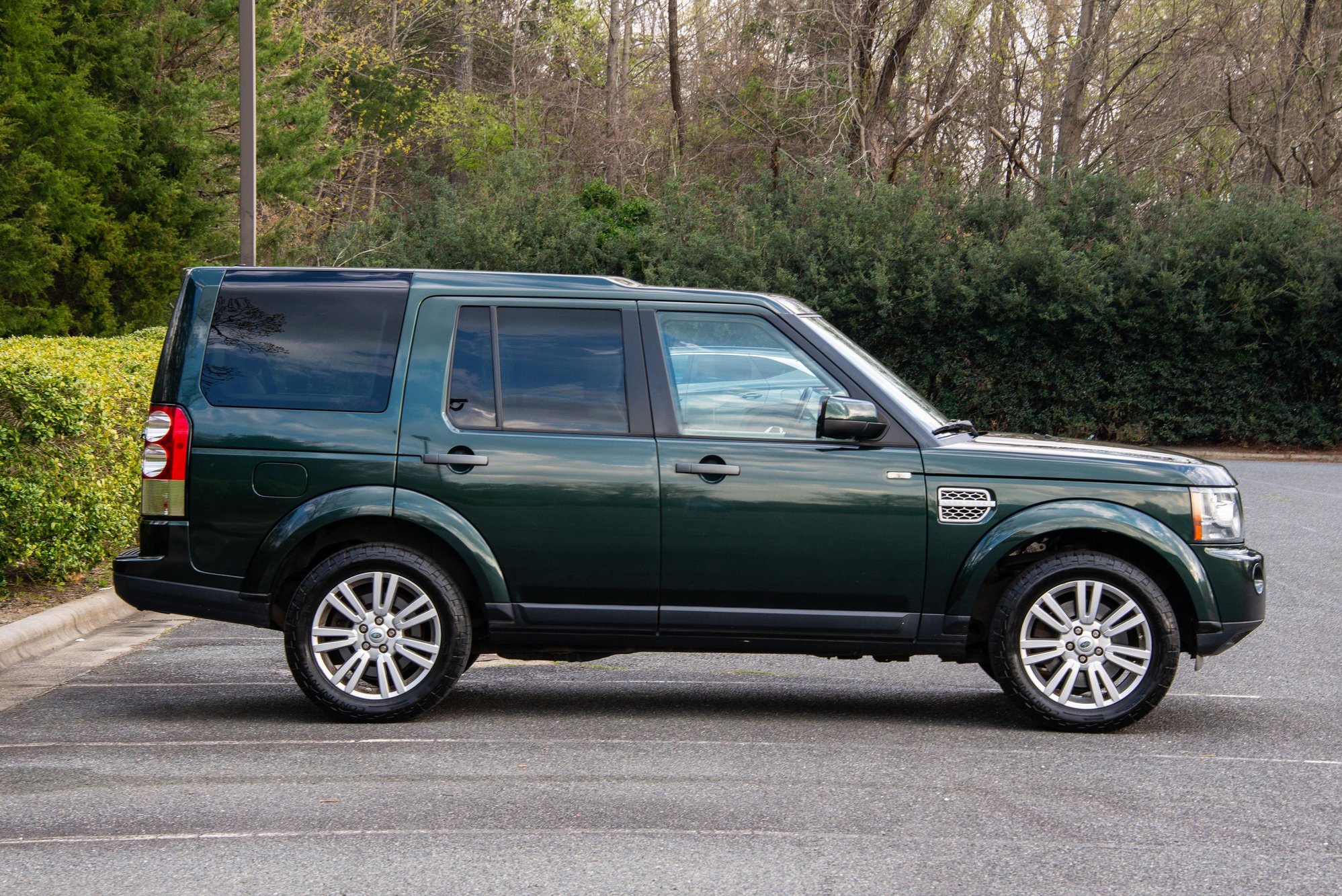 2011 Land Rover LR4 - For sale: 2011 LR4 HSE - Used - VIN SALAG2D46BA565934 - 168,500 Miles - 8 cyl - 4WD - Automatic - SUV - Other - Charlotte, NC 28202, United States