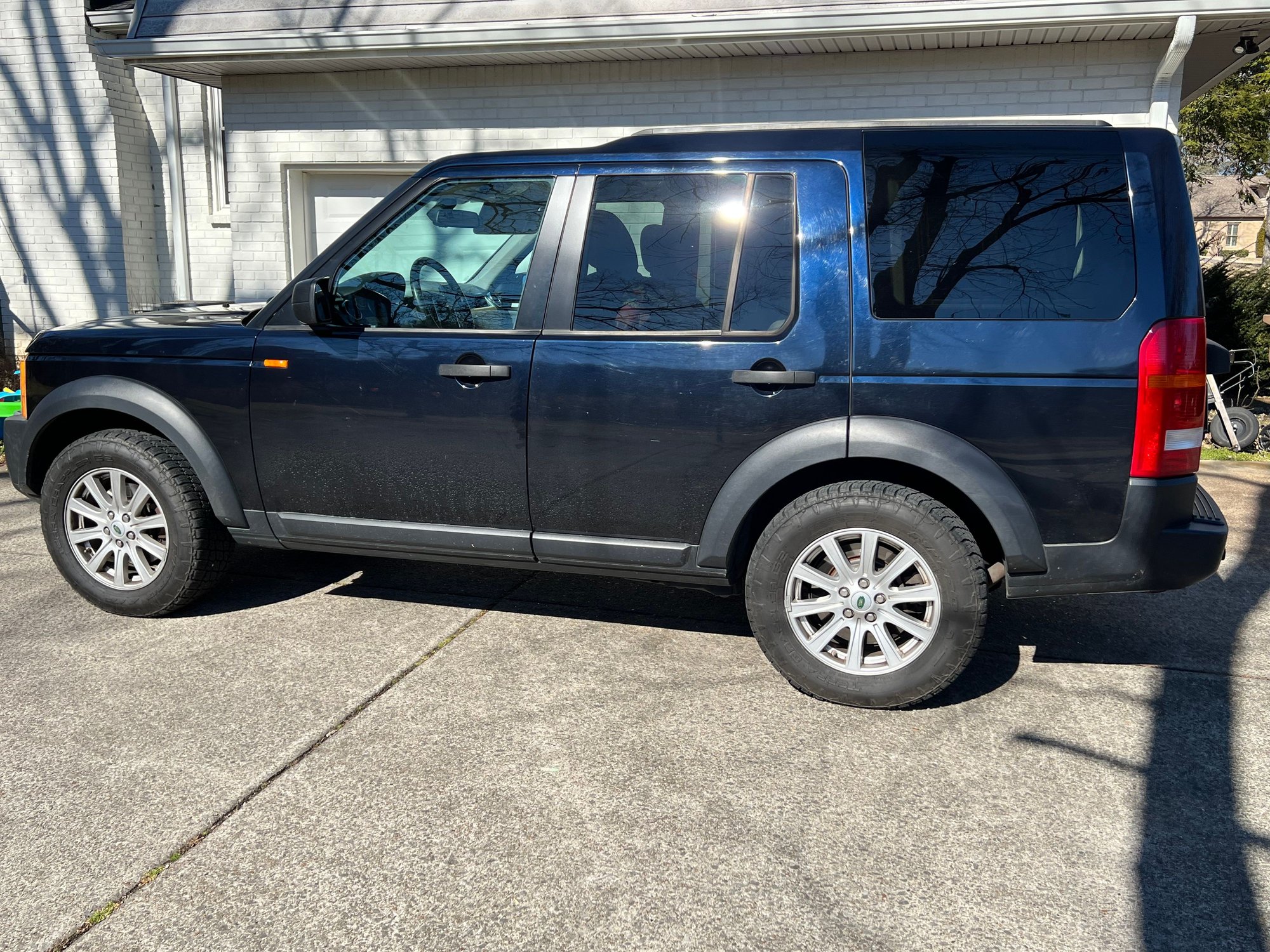 2008 Land Rover LR3 - 2008 Land Rover LR3 - Used - VIN SALAE25458A458970 - 123,000 Miles - 8 cyl - 4WD - Automatic - SUV - Blue - Nashville, TN 37027, United States