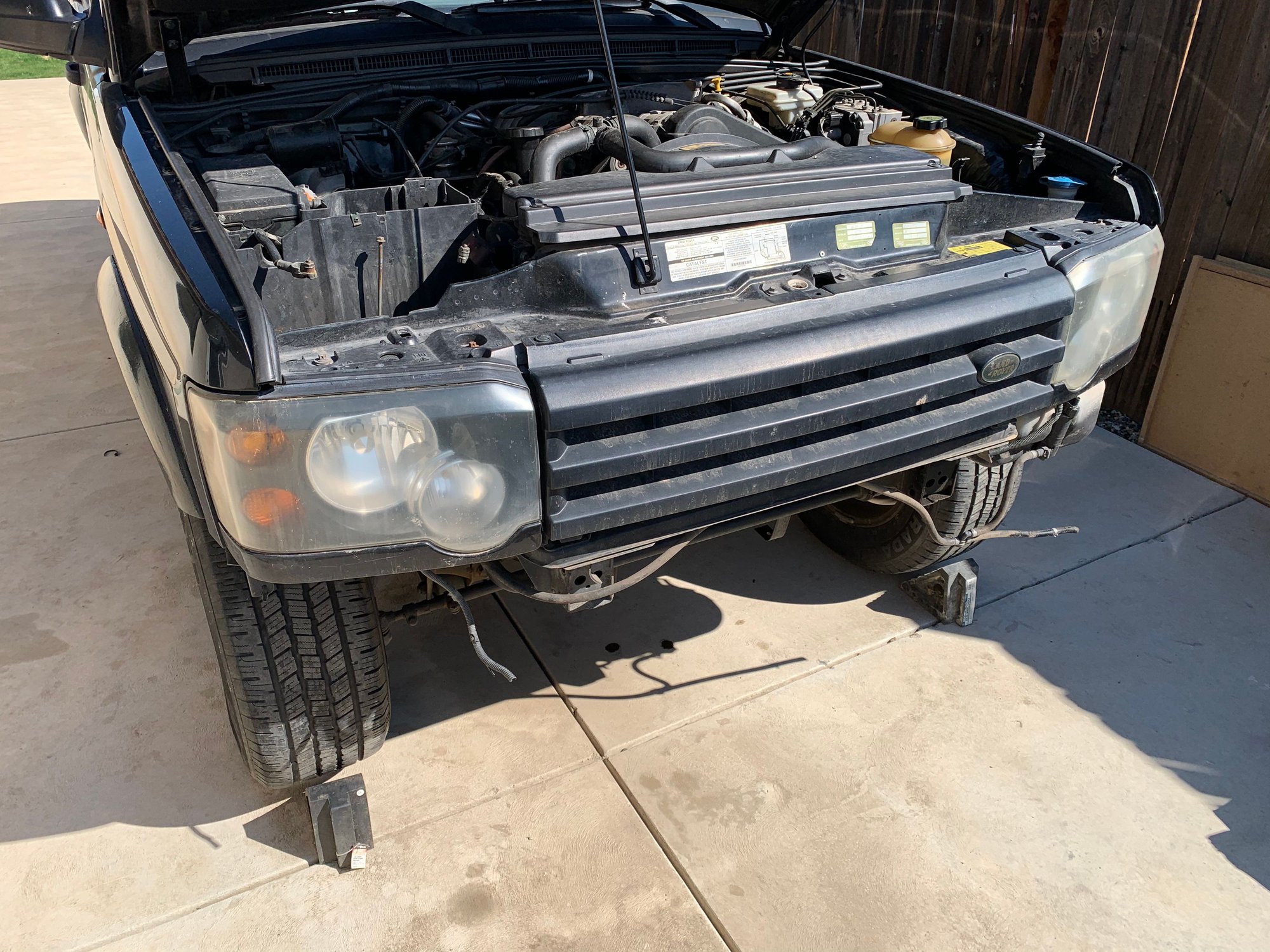 2003 Land Rover Discovery - 2003 Discovery 2 Part Out one week only! - Bakersfield, CA 93314, United States