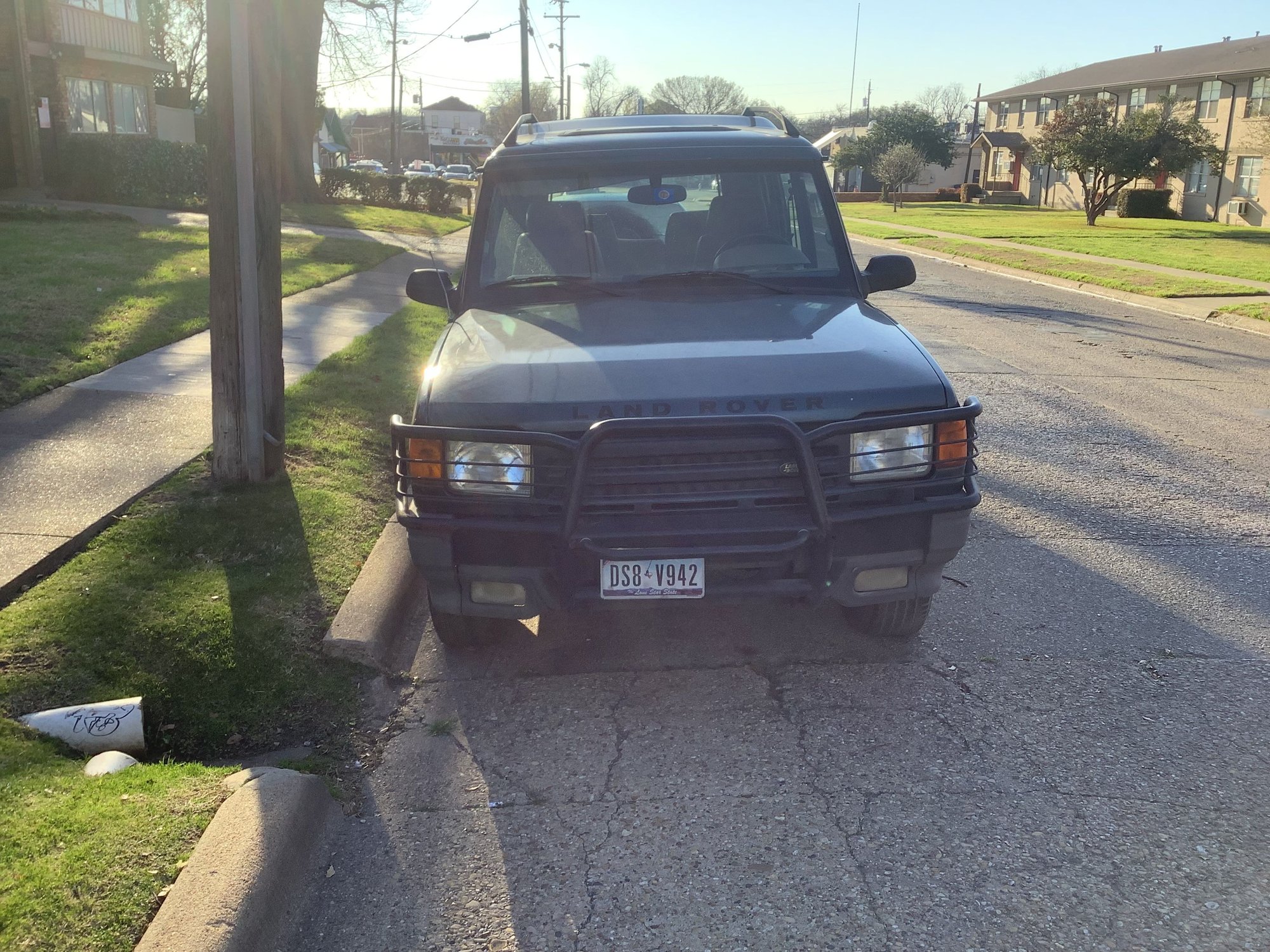 1996 Land Rover Discovery - Land Rover discovery 1996 135,000 miles - Used - VIN SAL0Y1240TA528017 - 8 cyl - 4WD - Automatic - SUV - Other - Dallas, TX 75206, United States