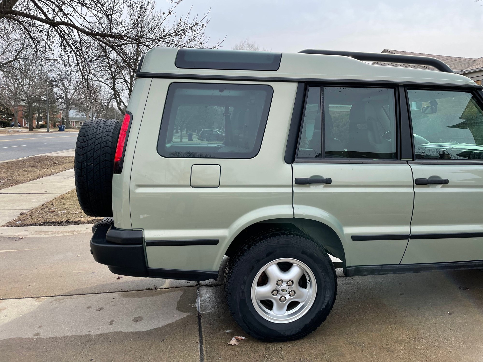 2004 Land Rover Discovery - 2004 Discovery (Original Owner/ Turner Engineering Engine) - Used - VIN Salty194x4a865911 - 120,000 Miles - 8 cyl - 4WD - Automatic - SUV - Other - La Grange, IL 60526, United States