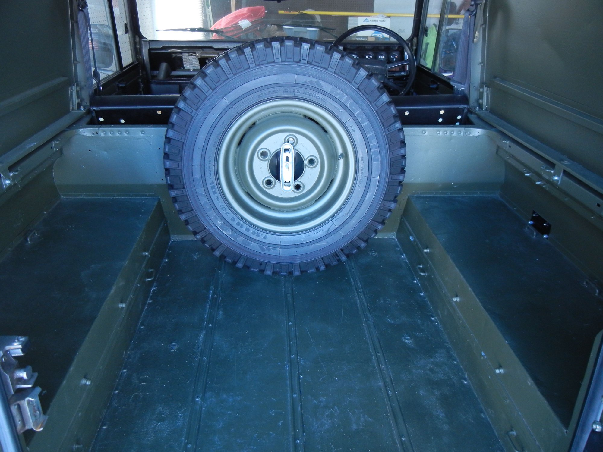 1994 Land Rover Defender 90 - 1986 Ex-MOD Ninety and Widetrack Sankey - Used - VIN SALLDVAC7AA267675 - 105,000 Miles - 4 cyl - 4WD - Manual - SUV - Other - Columbus, IN 47203, United States